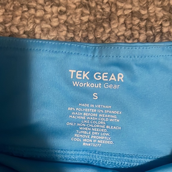 blue workout cropped leggings. - Picture 4 of 4
